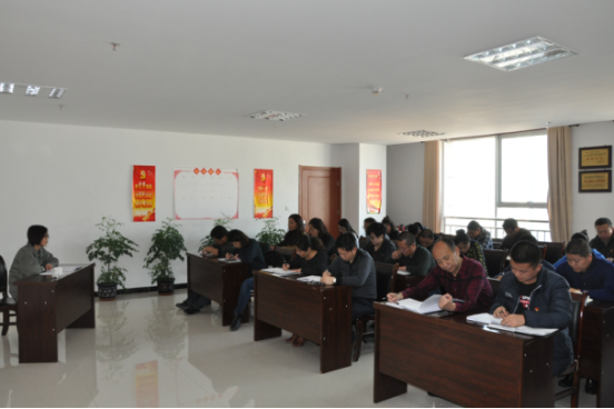 集團(tuán)黨委委員、副總經(jīng)理劉玲同志宣講黨的十九大精神