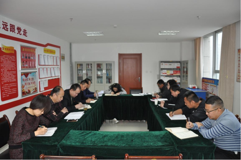 銘記“生命線”、分清“是非線” 修筑“防腐線”、不踩“高壓線”