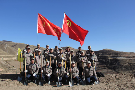 有一種奉獻叫“五四精神”，有一種擔當叫“青年突擊隊”